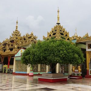 Shwemawdaw pagoda in Bago