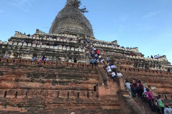 Sunset on the top of Bagan emple