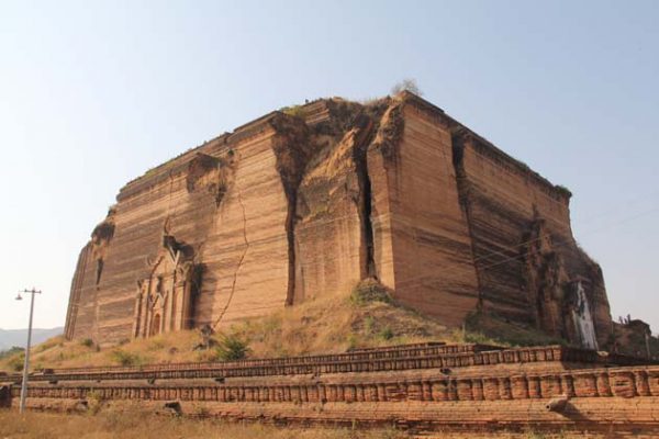 The ruin of Mingun paya