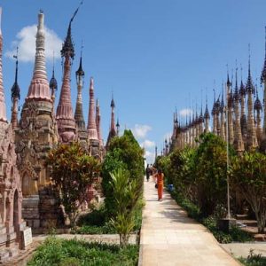 the Impressive stupas in Kakku Pagoda