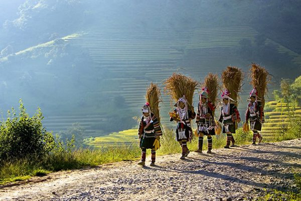 the tribal women in Kyaing Tong