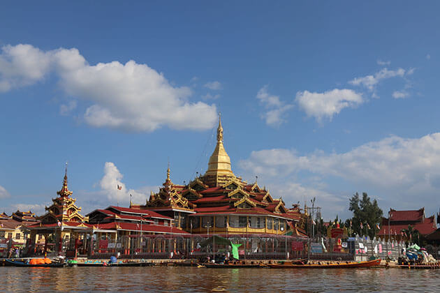 phaungdawoo pagoda - myanmar tour 5 days