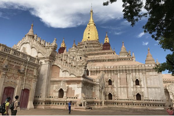 Ananda-Temple-Myanmar-tour-7-days