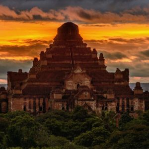 Dhammayan Gyi temple is the largest pagoda in Bagan