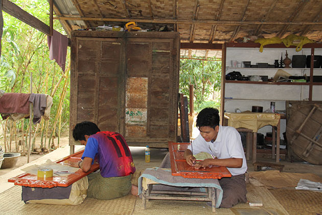 Lacquer workshop in Myinkaba village - Go Myanmar tours