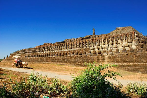 Mahabandola Monastery-a fantastic construction like a museum