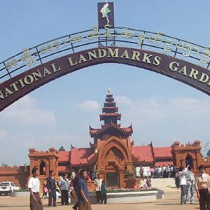 Myanmar adventure tour to the National Landmark Garden in Pyin Oo Lwin