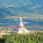 The serene Tha Ton Temple