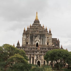 Visit Thatbyinnyu Temple in Myanmar tour 17 days