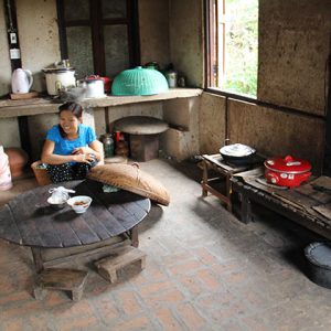 Visit the kitchen in the house of the Burmese people in Bagan village