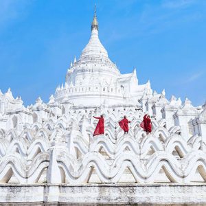 snaking terraced of the impressive Hsinbyume Temple