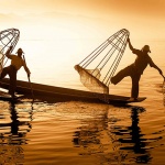 the iconic leg rowing fishermen in Inle Lake