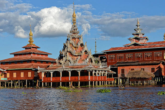 Nga Phe Chaung Monastery is the most beauitful wooden monastery in Inle Lake
