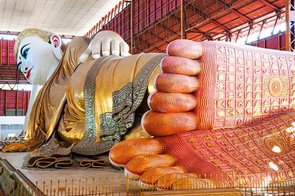reclining Buddha image in chaukhtatgyi pagoda