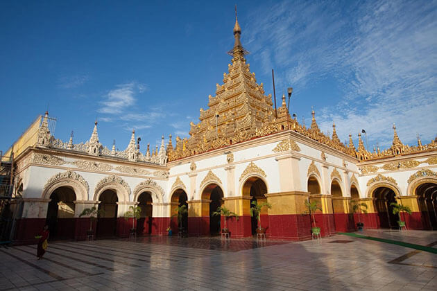 Mahamuni Pagoda where enshires the most sacred buddha image in myanmar