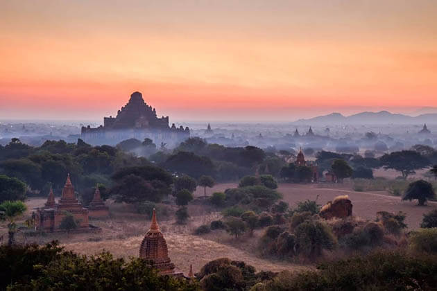 bagan temples a fabulous scenery for Myanmar photography trip