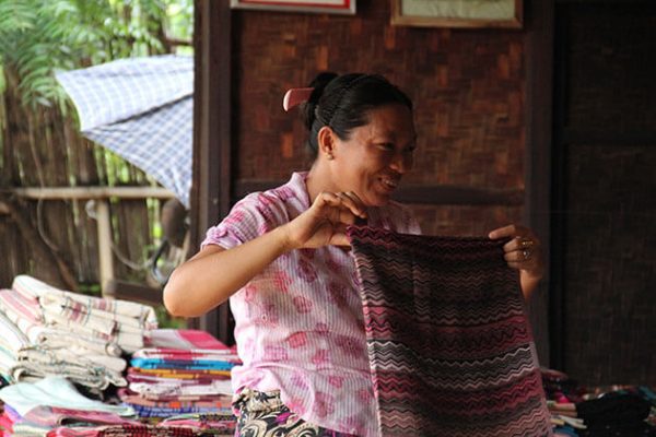 meet the local in Bagan village