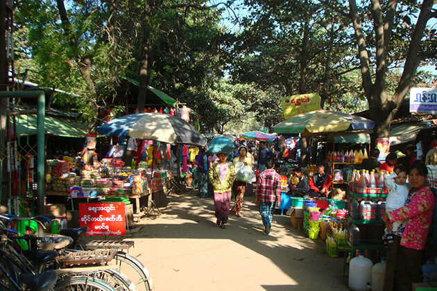 Maubin market