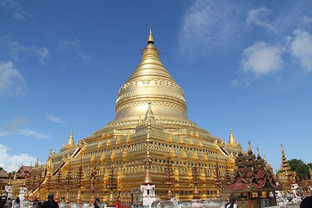 the main golden stupa of Shwezigon temple is where to keep the relic of Buddha