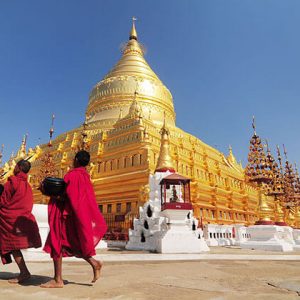 shwezigon pagoda famous for its fasinating gold-leaf decorations