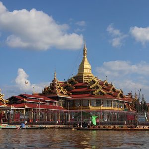 Phaung daw oo pagoda - the holiest site in inle lake