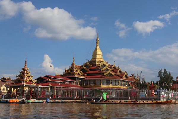 Phaung daw oo pagoda - the holiest site in inle lake