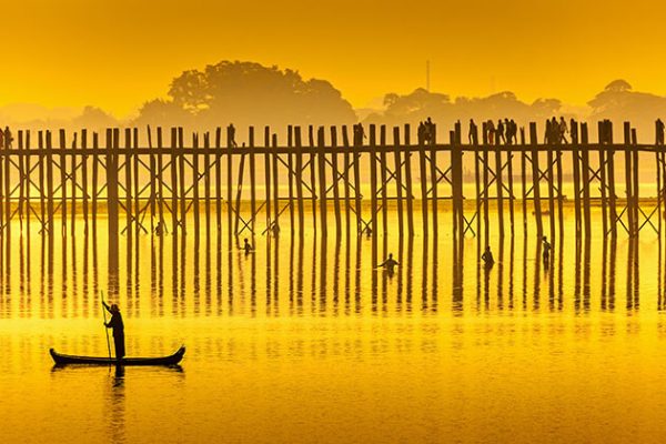 U Bein bridge sunset