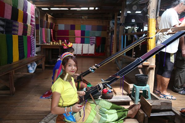 inle lake longneck girls