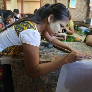 local lacquerware workshop in bagan