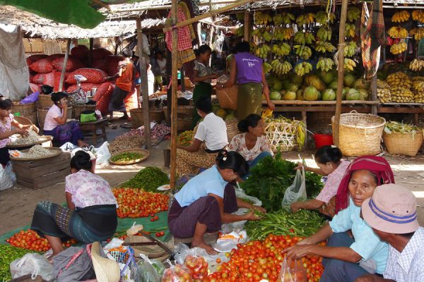 Nyaung Oo Market - myanmar itinerary 4 days