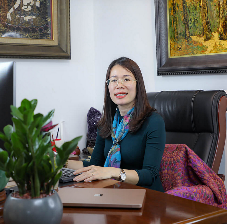 Hana Nguyen - Managing Director of Go Myanmar Tours Team