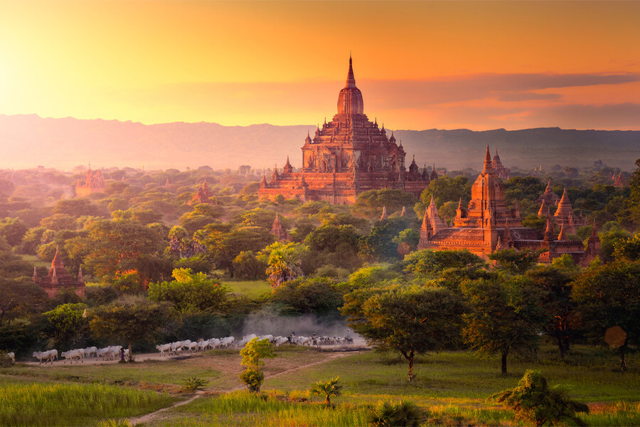 sunset over the plains of Bagan - myanmar tour packages sunset over the plains of Bagan - myanmar tour packages