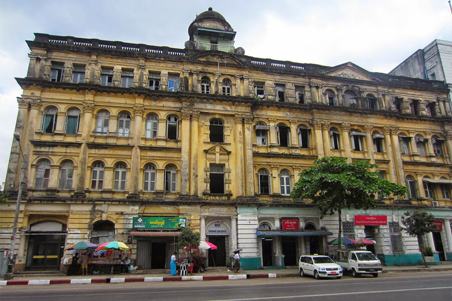 Colonial Buildings in yangon tours