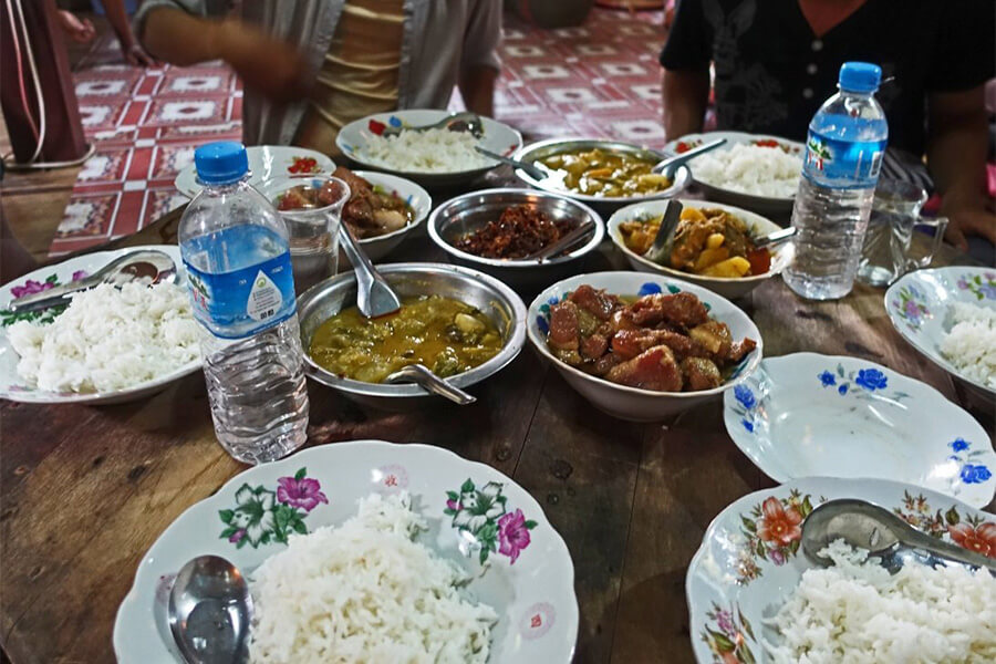Home cooked feasts - novitiate ceremony in myanmar
