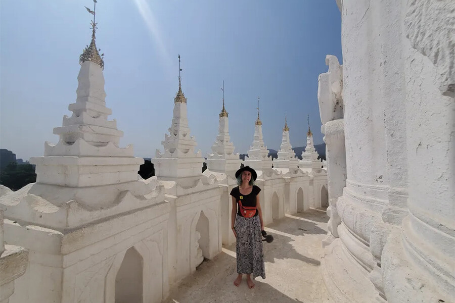 happy moments of customers from best myanmar travel agency