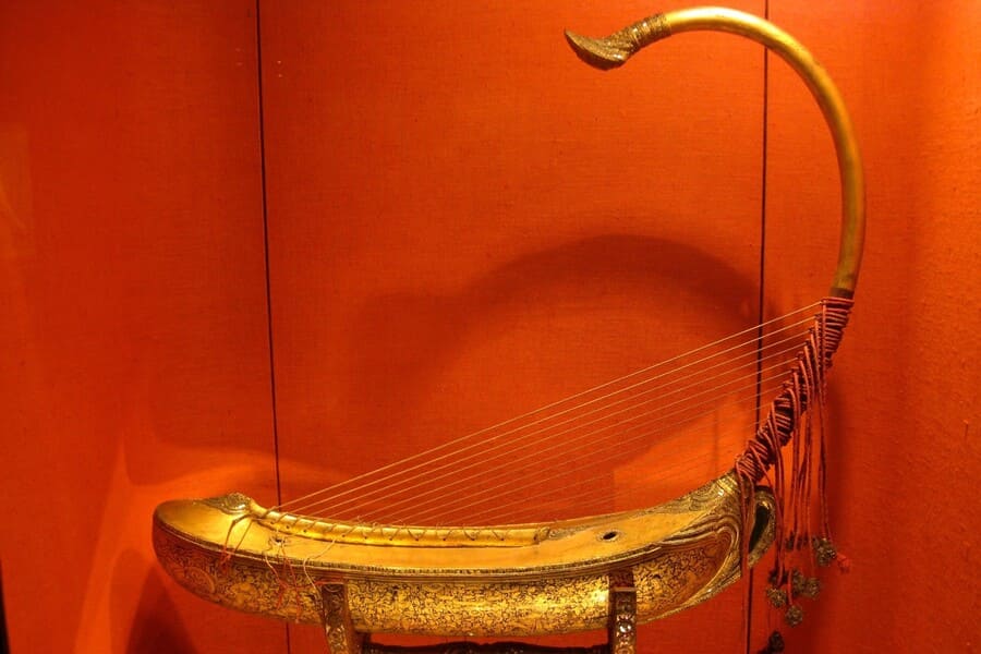 How the Saung Gauk Instrument Is Made